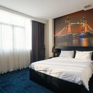 https://daisy-hotel.hotelsvungtau.com