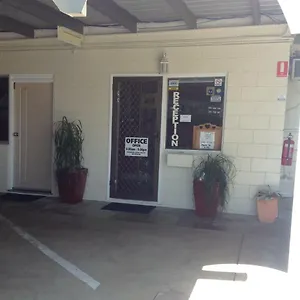 https://ayr-max-motel.queenslandhotels.net