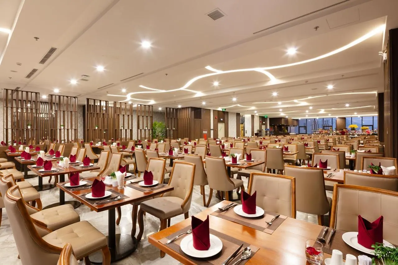 Vesna Hotel Nha Trang 5*,